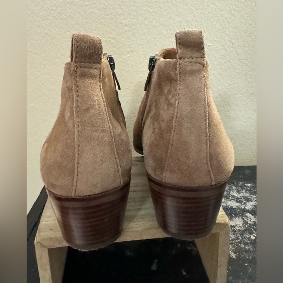 J. Crew Factory Suede Sawyer Booties Boots Classic Stacked Heel Size 9 - Picture 5 of 9